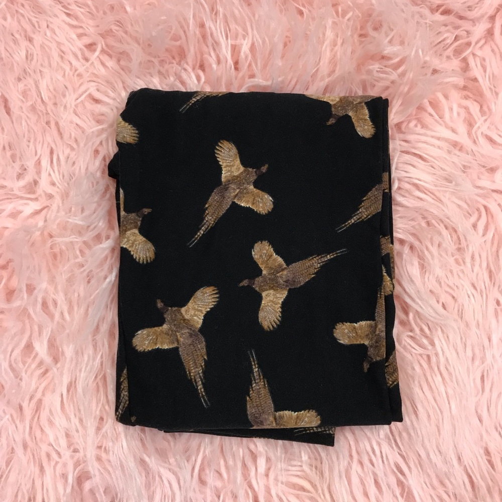 LuLaRoe NWOT Bird OS (0-10) Leggings